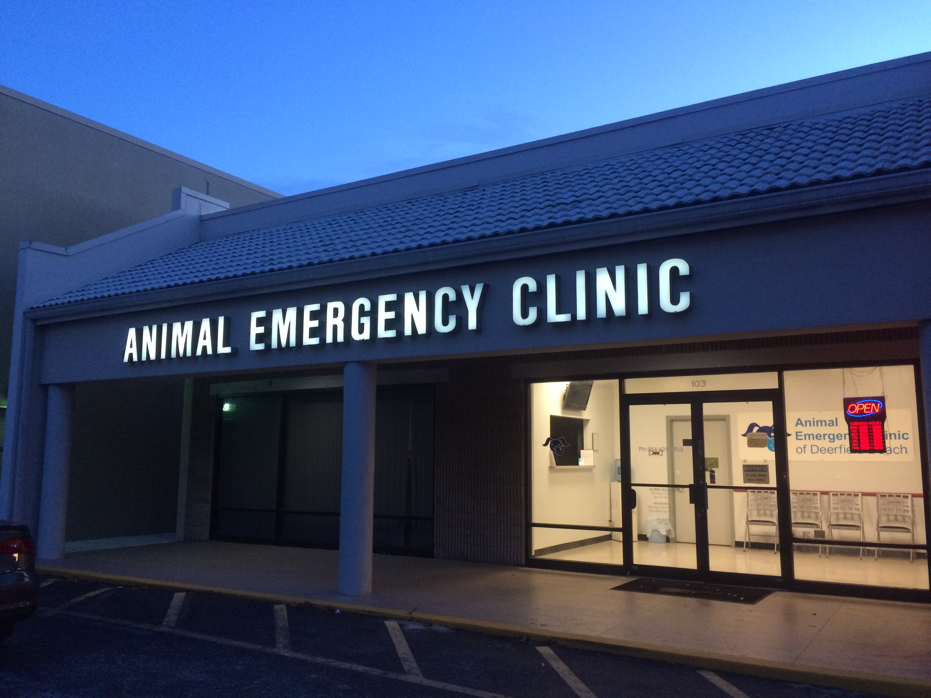 Animal Emergency Clinic is located at
